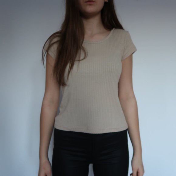 Short sleeve tee - Picture 3 of 3